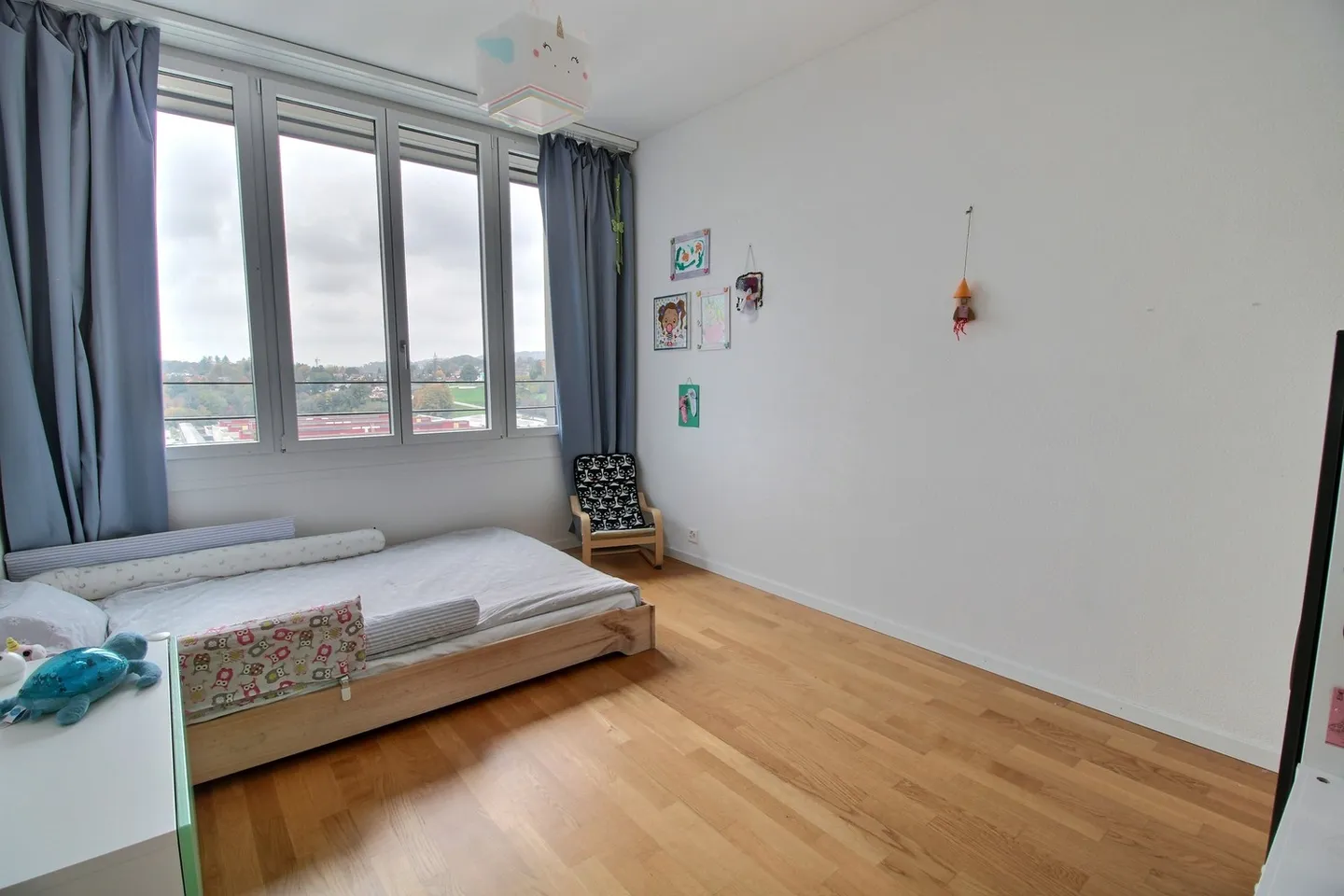 Magnificent 3.5-room apartment on the 9th floor for rent! - Photo 7 of 8