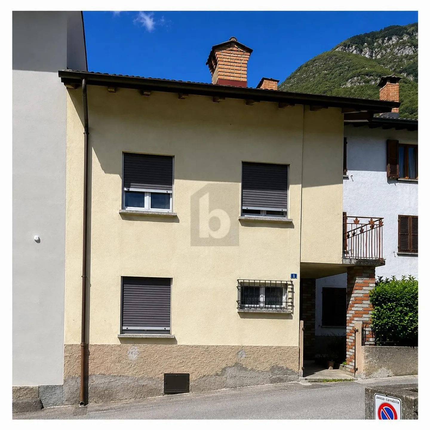 Graziosa casa da ristrutturare - Foto 1 di 4