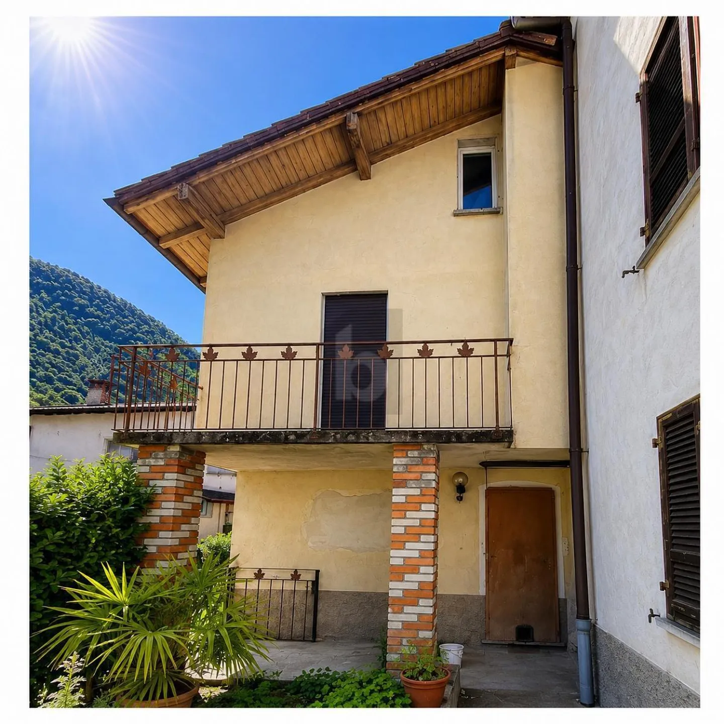 Graziosa casa da ristrutturare - Foto 2 di 4