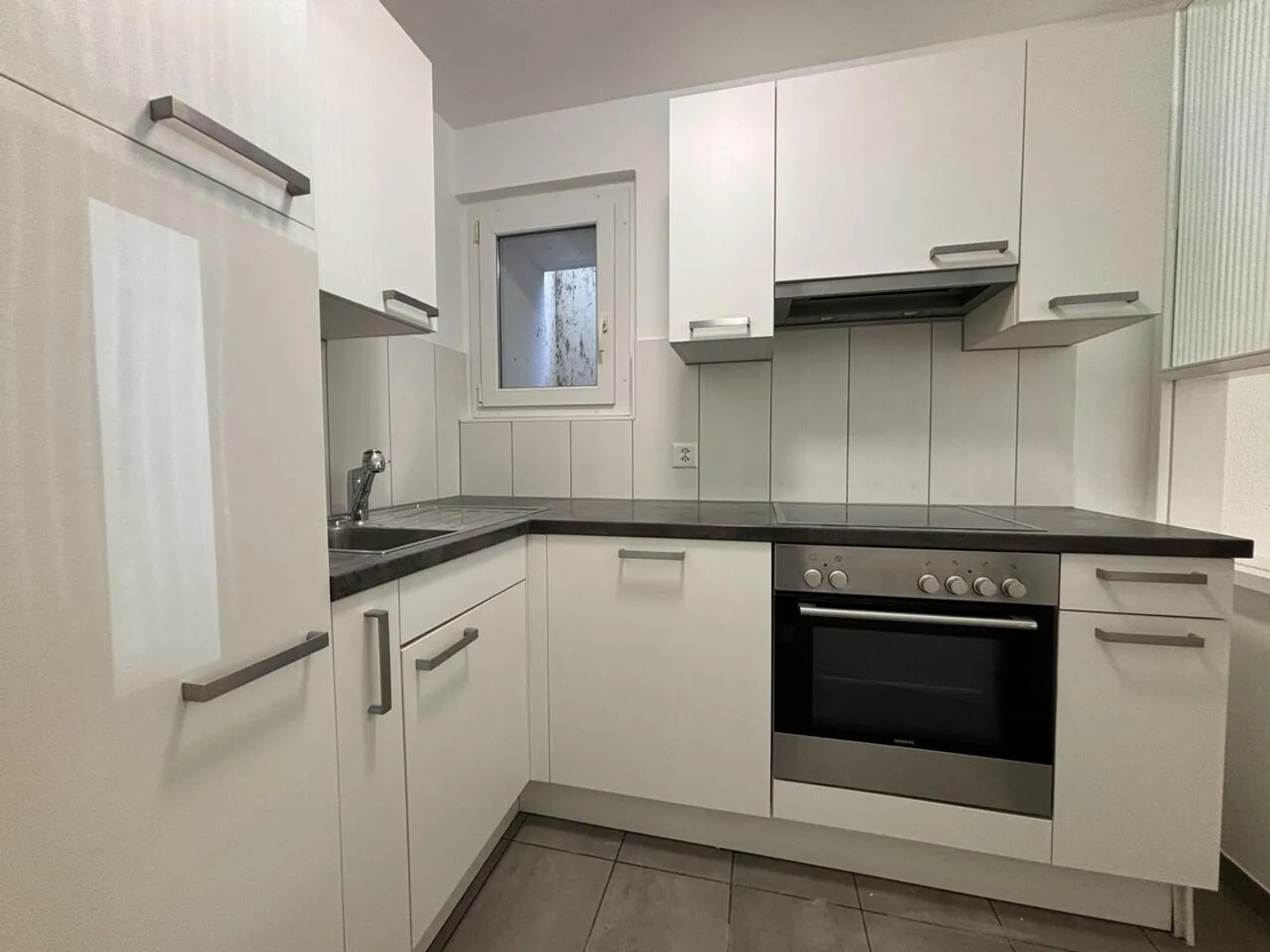 À louer – Appartement de 2 pièces au rez-de-chaussée à Peseux - Foto 3 di 6