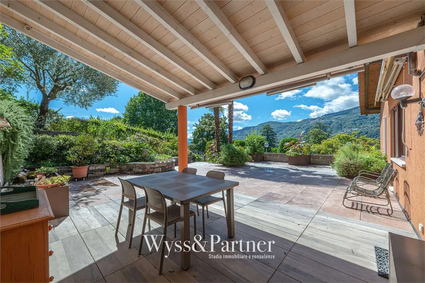 Three-level house with terrace and garden in Vezia - Photo 13 of 13