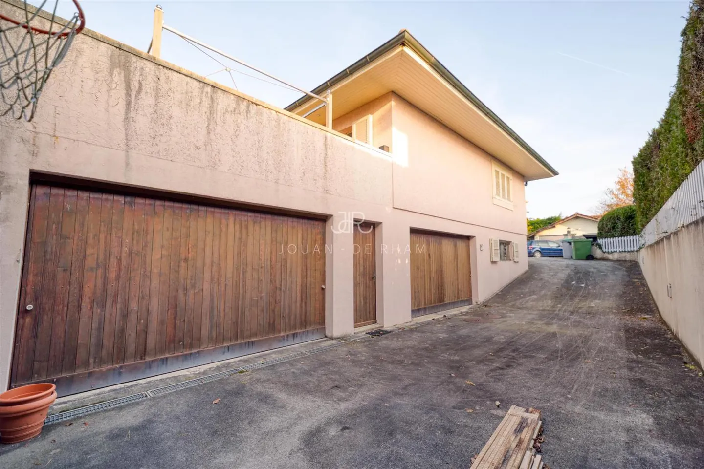 Grande casa con potenziale di sviluppo - Foto 4 di 6