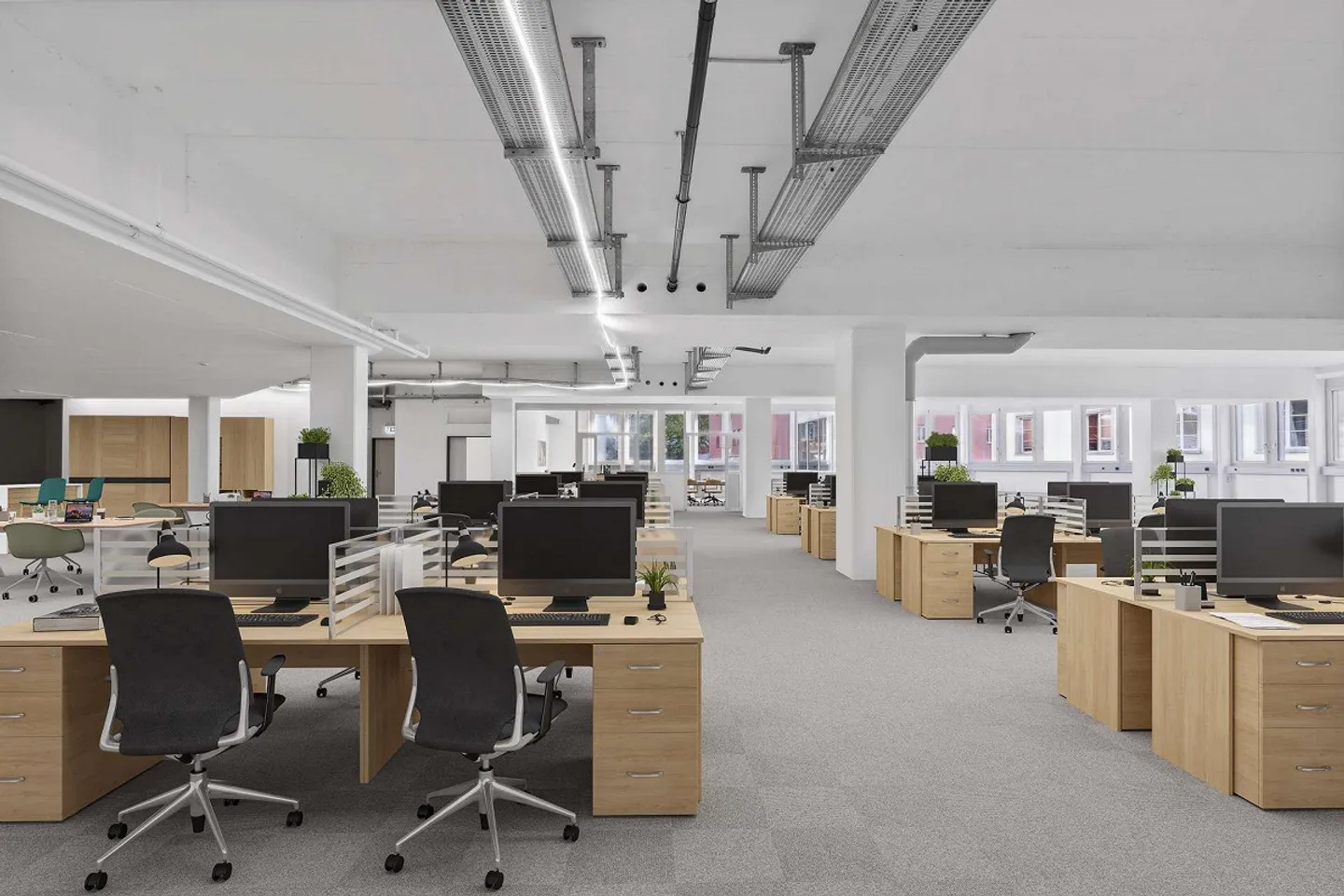 Plenty of Space. Versatile Opportunities. Your new production or ... - Photo 2 of 15