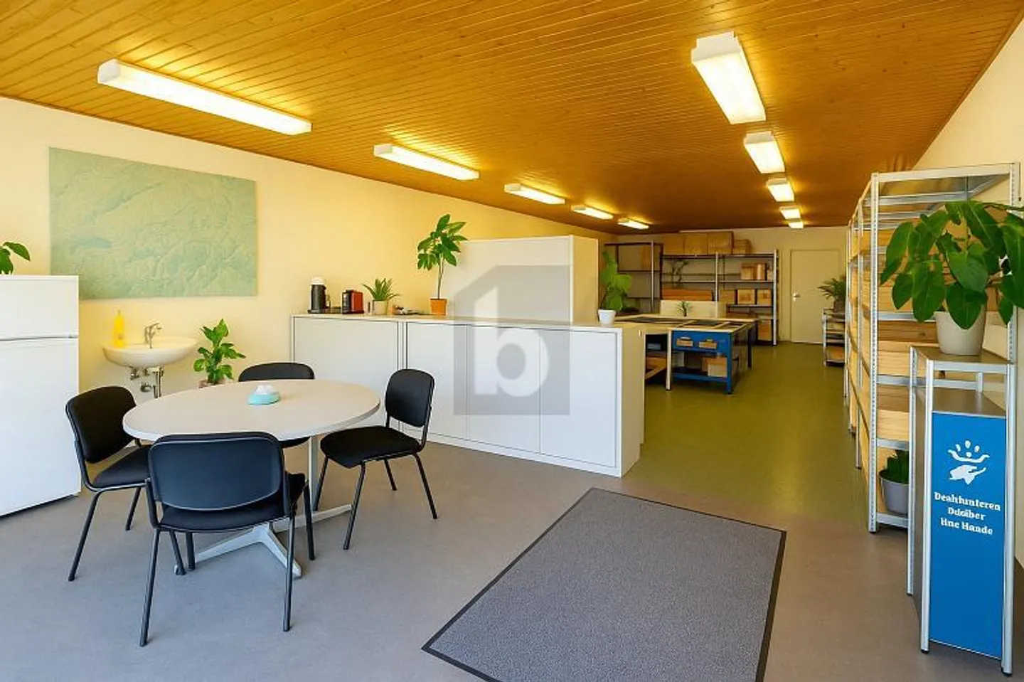 Commercial Space with Good Visibility - Photo 2 of 6