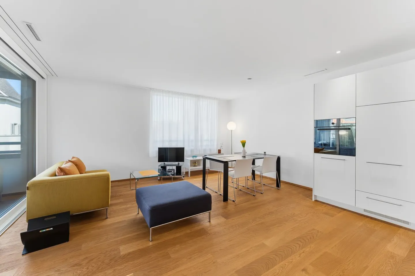 Stilvolles Apartment mit Wintergarten - Foto 2 von 7