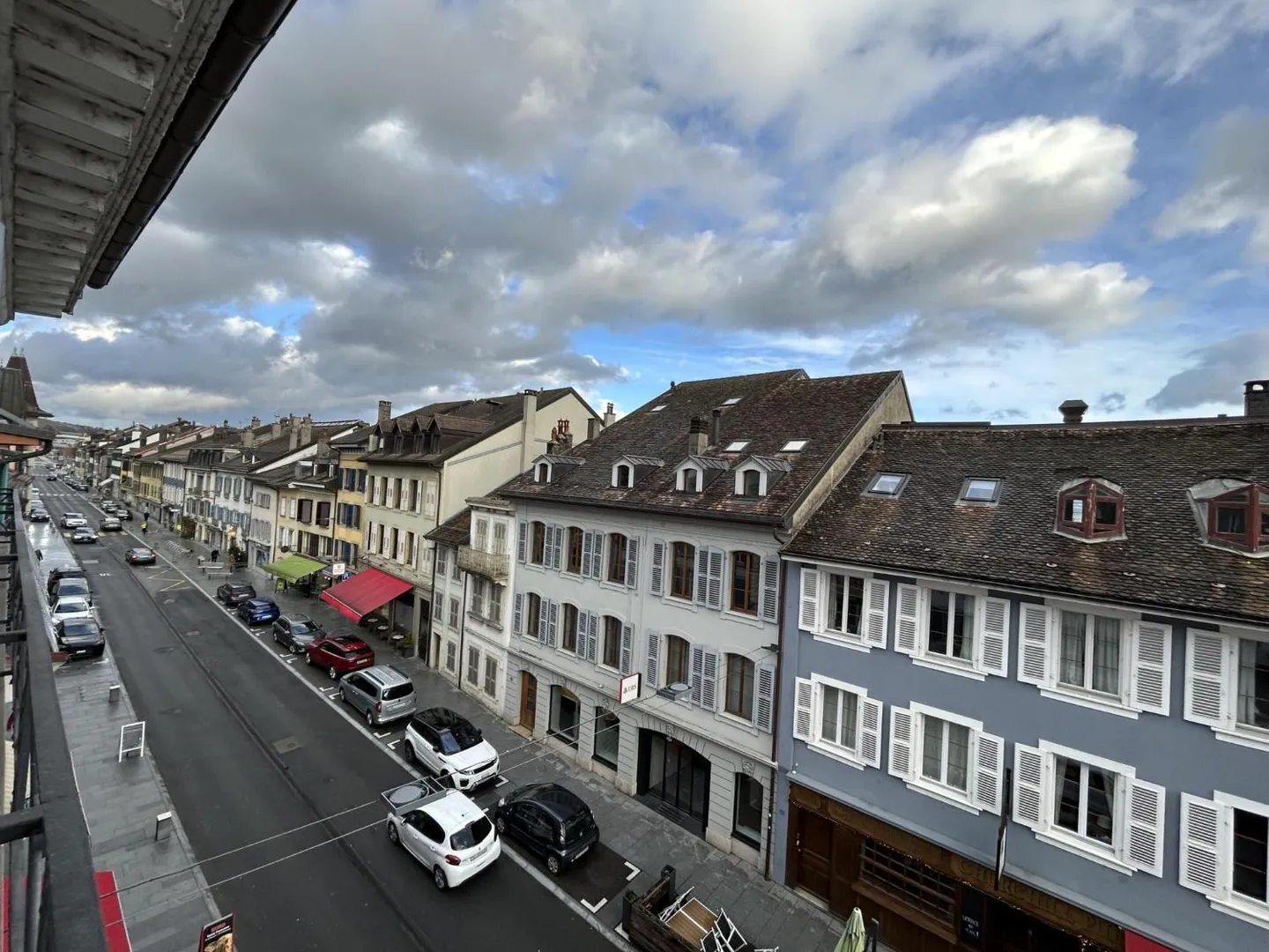 SPACIOUS 3-ROOM APARTMENT - Photo 12 of 13