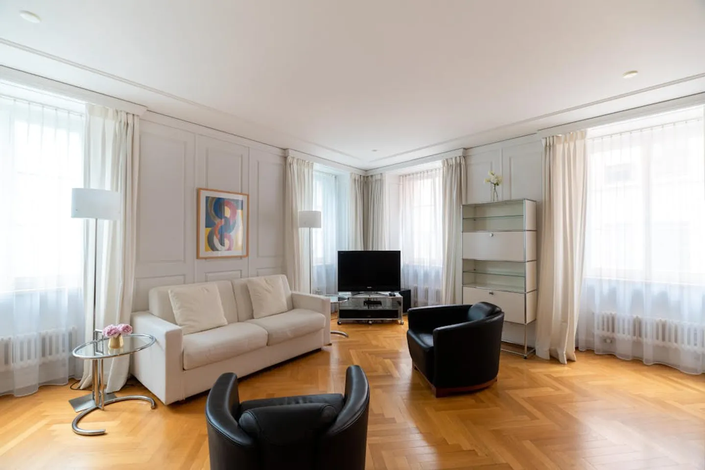 Apartment for rent - Photo 3 of 10