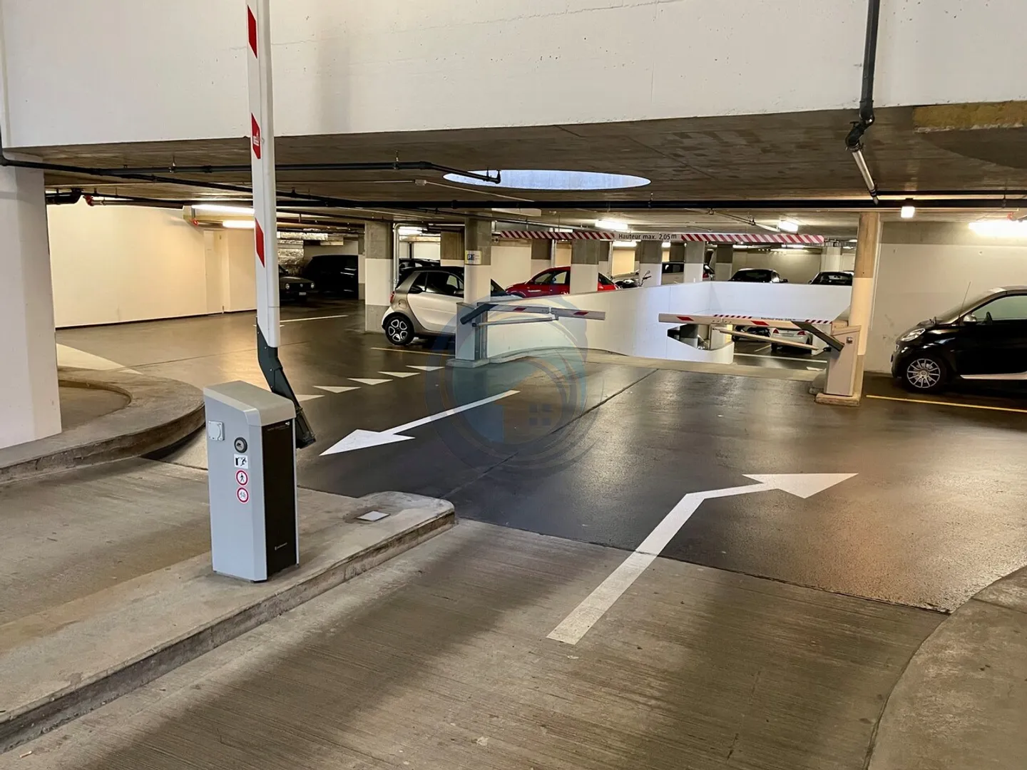 Überdachter Parkplatz mieten - Foto 4 von 6