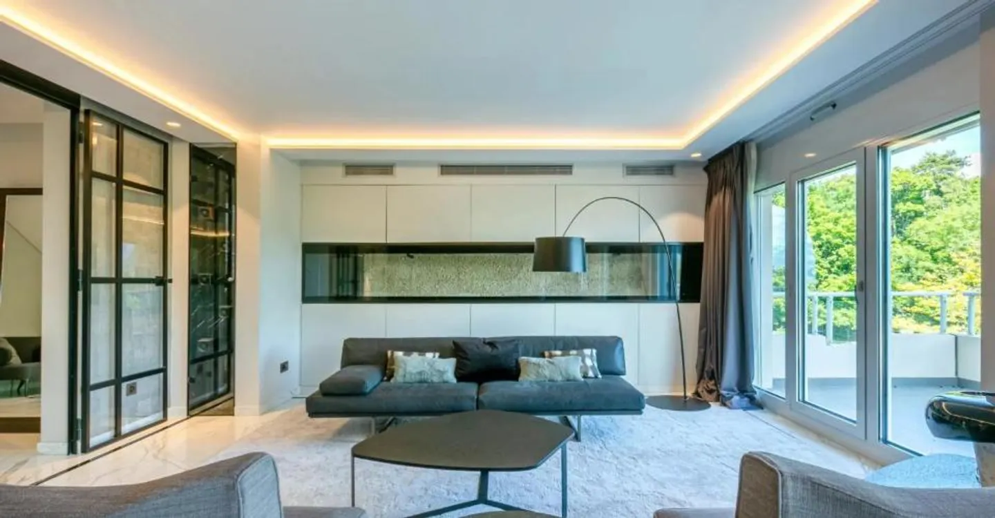 Lussuoso attico duplex ristrutturato! - Foto 4 di 10