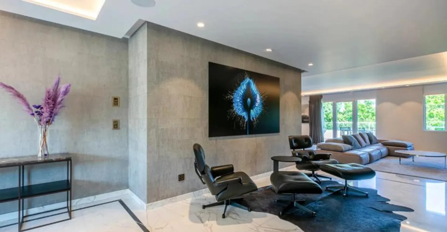 Lussuoso attico duplex ristrutturato! - Foto 6 di 10