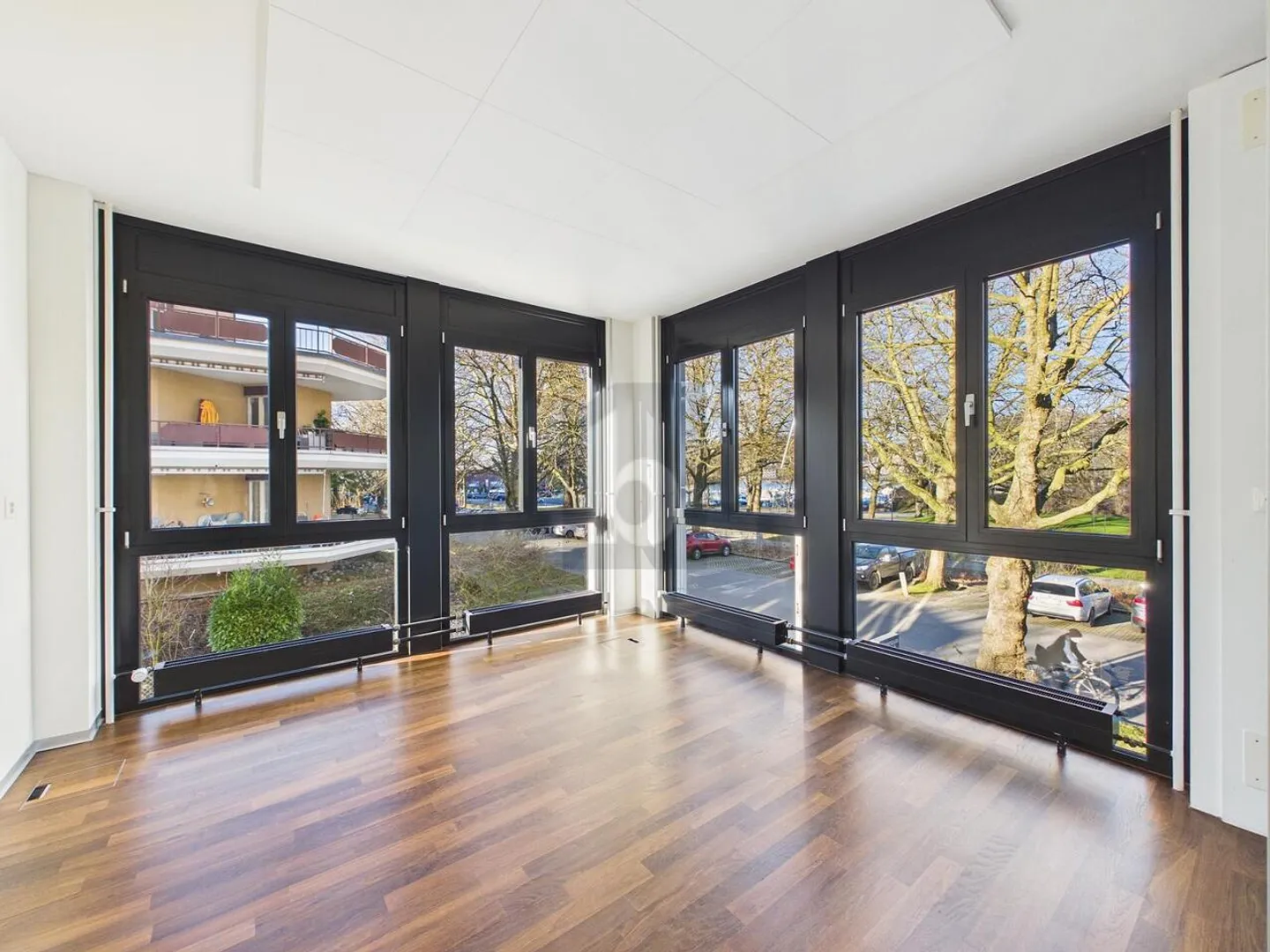 Geräumige Bürofläche in Luzern - Foto 2 von 6