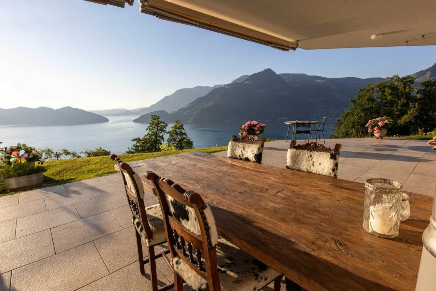 Chalet mit Atemberaubendem Seeblick - Foto 2 von 6