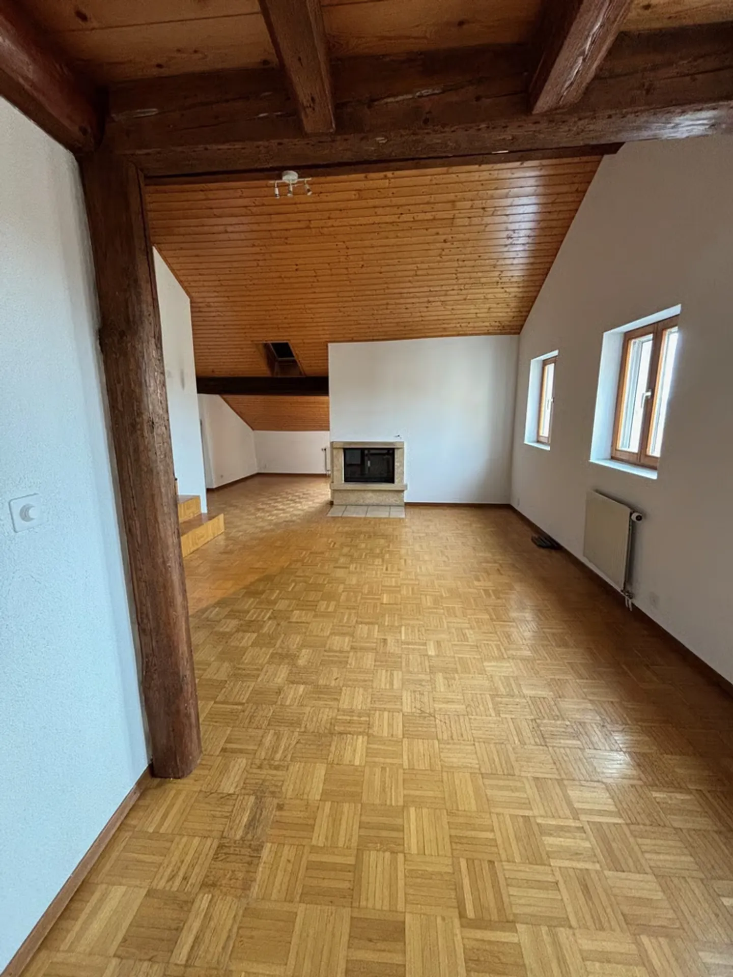 Appartement duplex avec mezzanine - Photo 3 sur 12