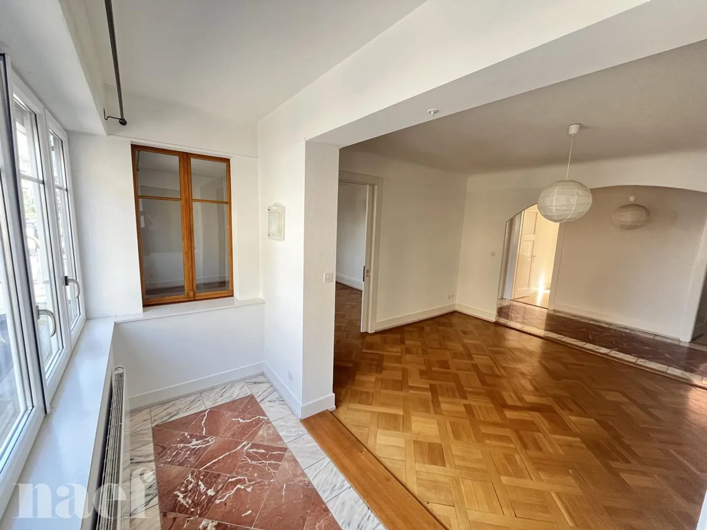 In centro città - Bell'appartamento di 5 locali, ca. 125m2 al 1° piano con balcone - Foto 2 di 2