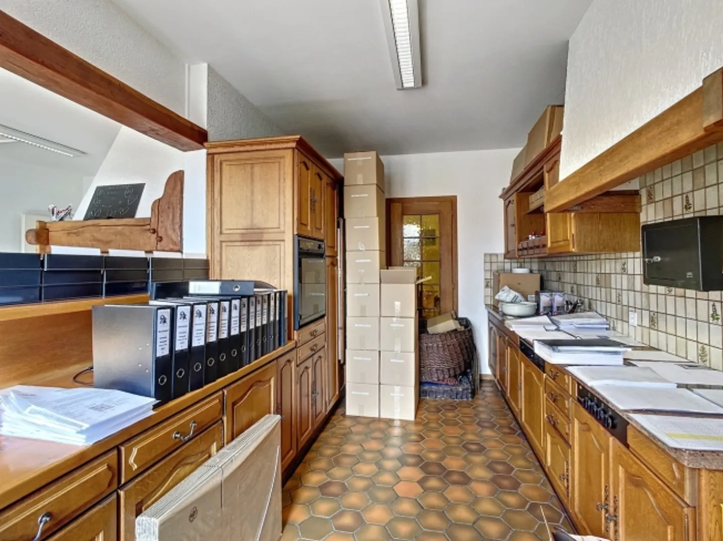 «Geschäfts- und Wohngebäude» - Foto 11 von 20