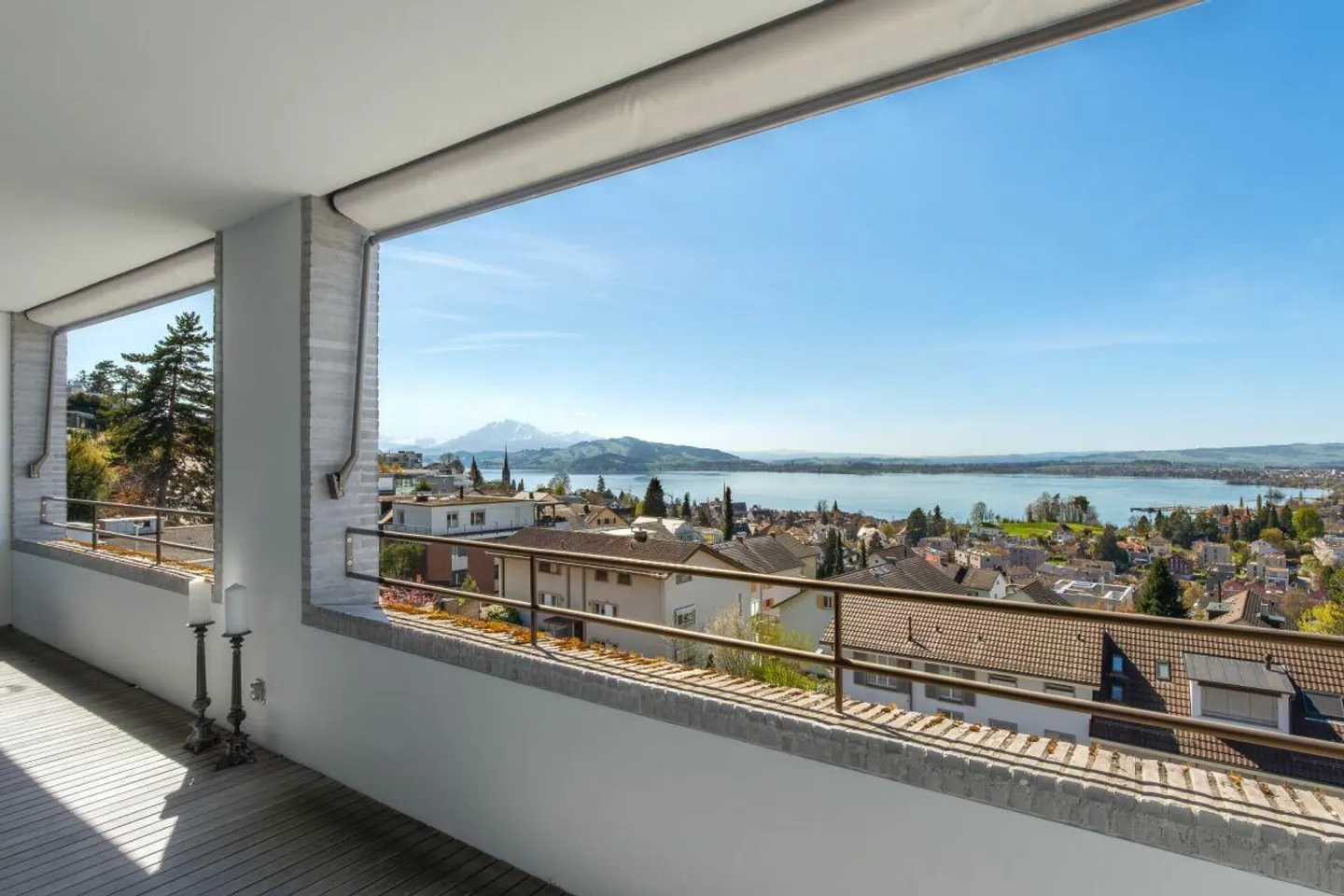 Appartamento di lusso esclusivo di 3,5 locali con vista lago mozzafiato - Foto 1 di 20