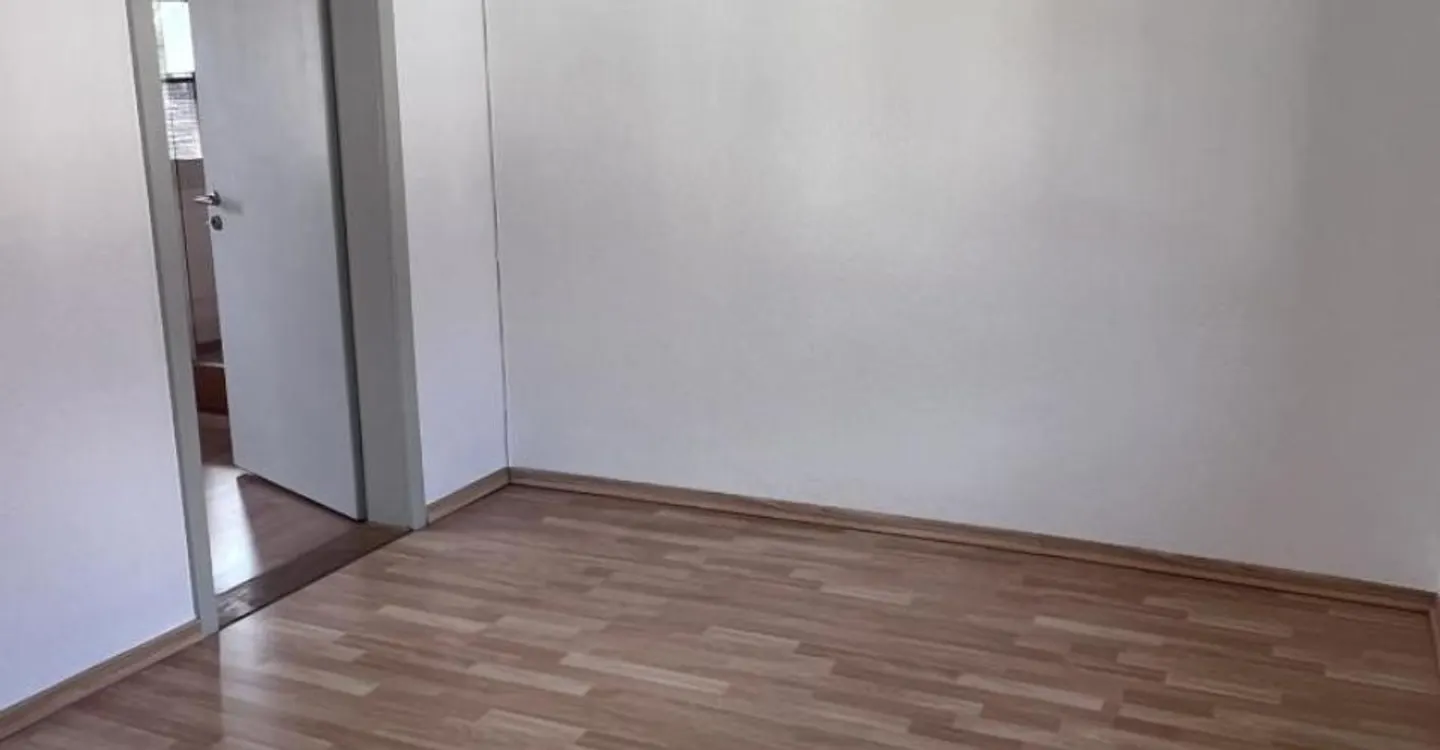 Appartement spacieux à Moutier - Photo 6 sur 10