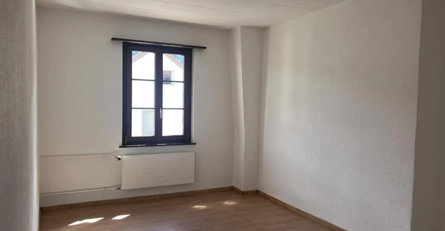 Appartement spacieux à Moutier - Photo 4 sur 10