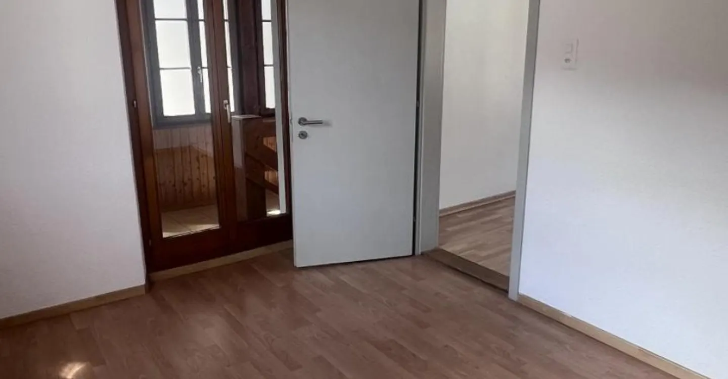 Appartement spacieux à Moutier - Photo 5 sur 10