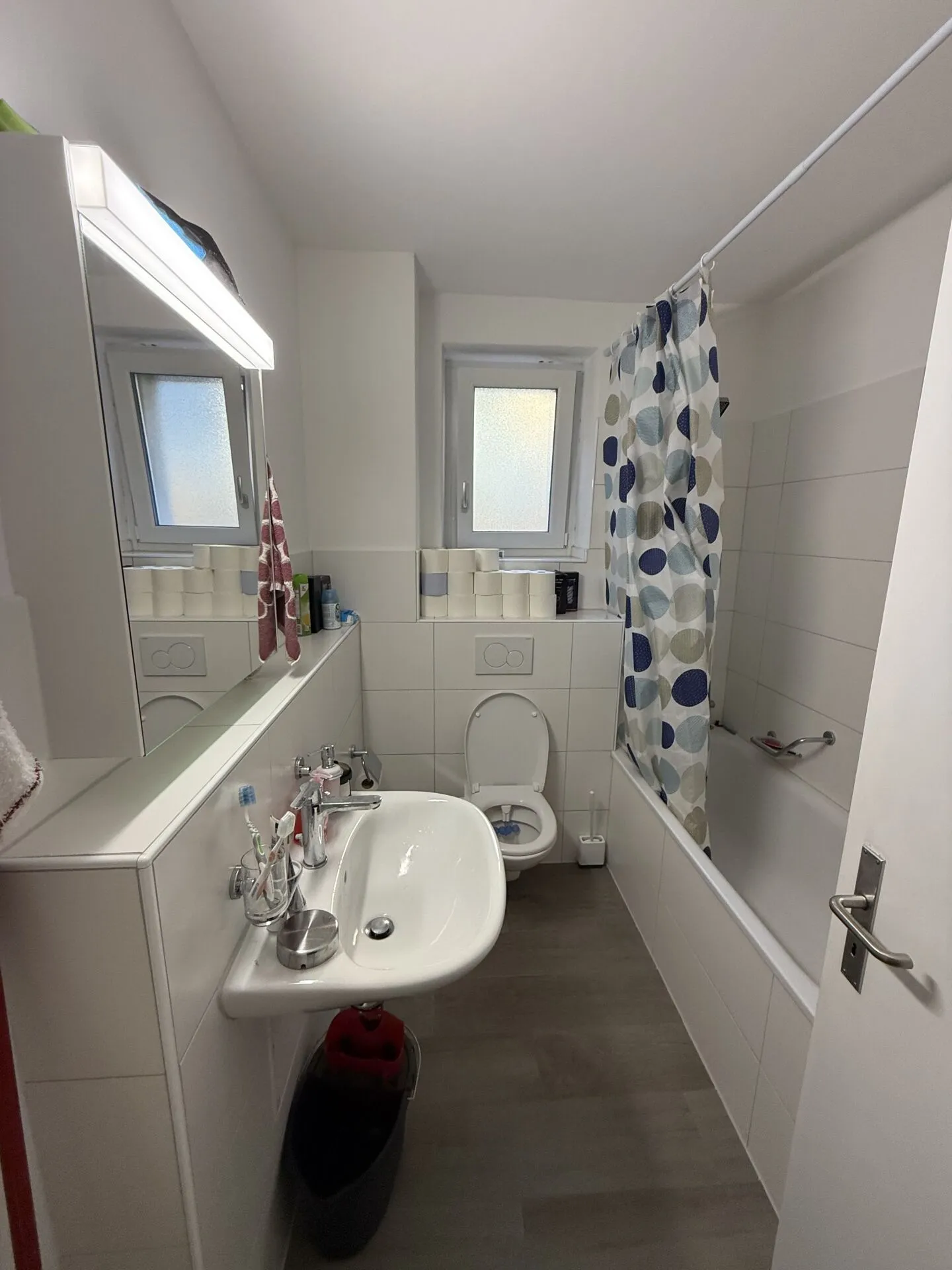 Sankt-Imier, schöne 3.5-Zimmer-Wohnung im 2. Stock mit Balkon - Foto 4 von 6