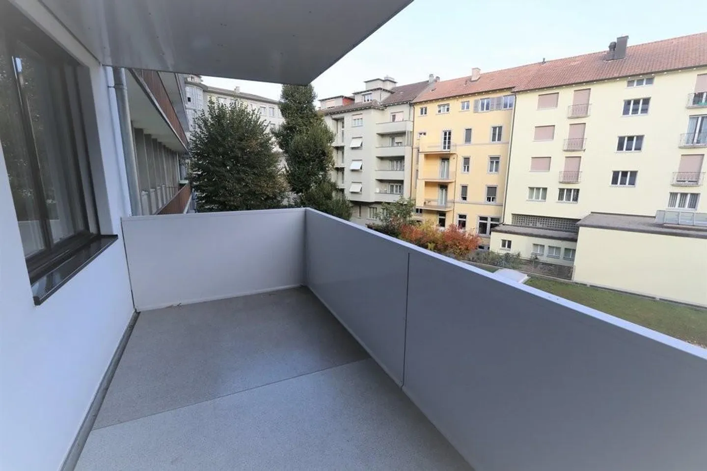 Modern Apartment in Biel - Photo 8 of 10