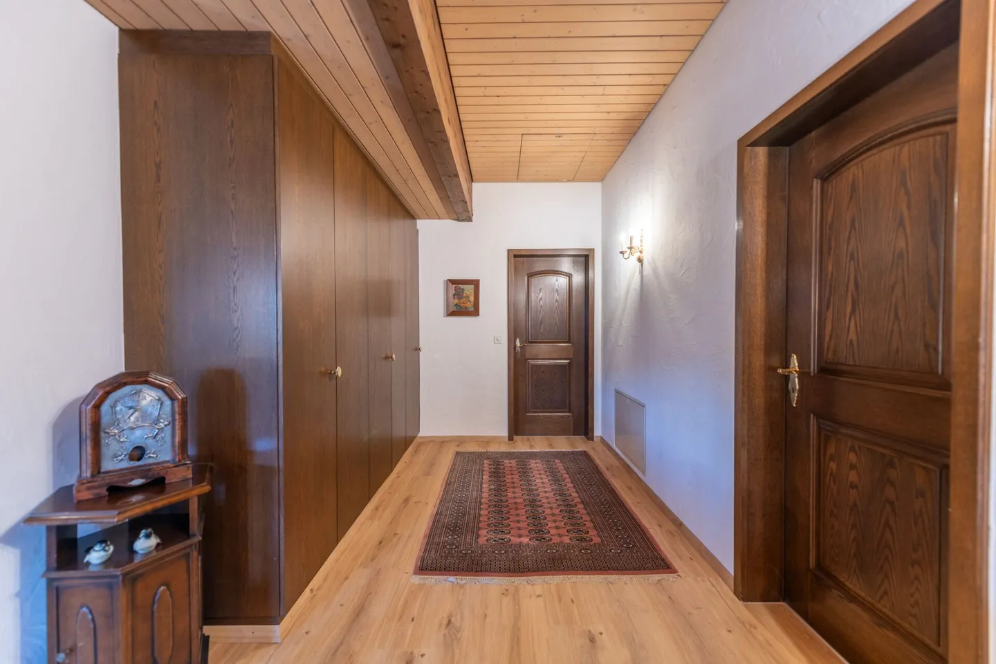 A Manor House Full of Possibilities - Living and Business Under One Roof - Photo 16 of 42