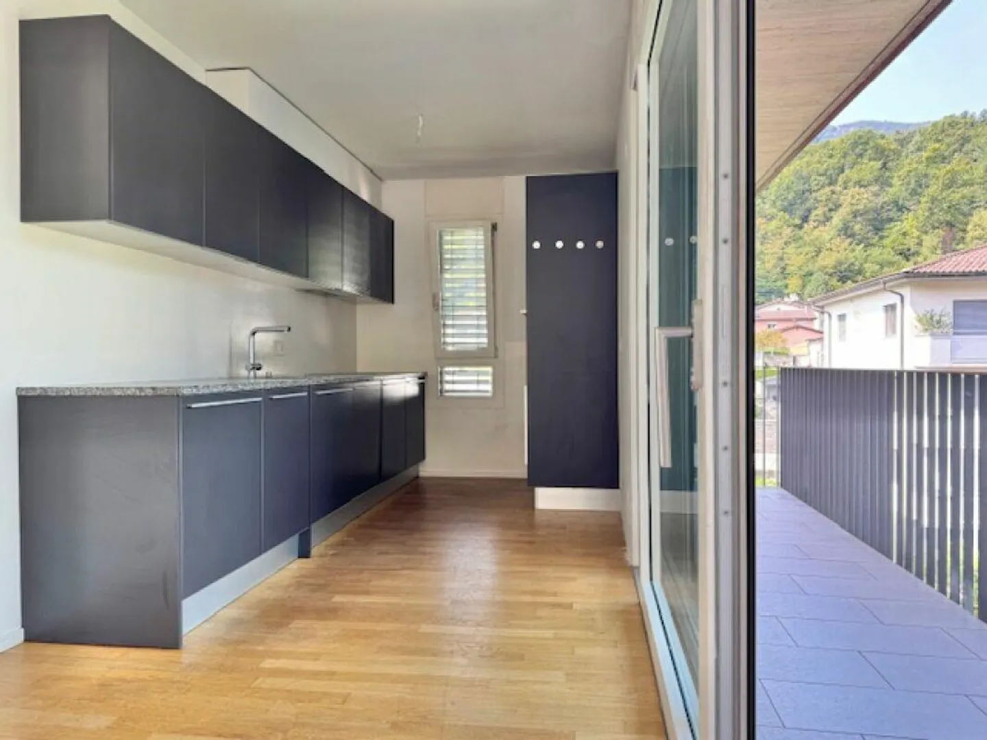 FOR SALE IN THE CENTER OF LOSONE - MODERN DUPLEX ATTIC WITH 5.5 ROOMS - Photo 11 of 27