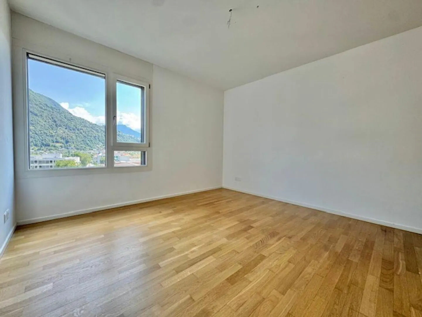 FOR SALE IN THE CENTER OF LOSONE - MODERN DUPLEX ATTIC WITH 5.5 ROOMS - Photo 16 of 27