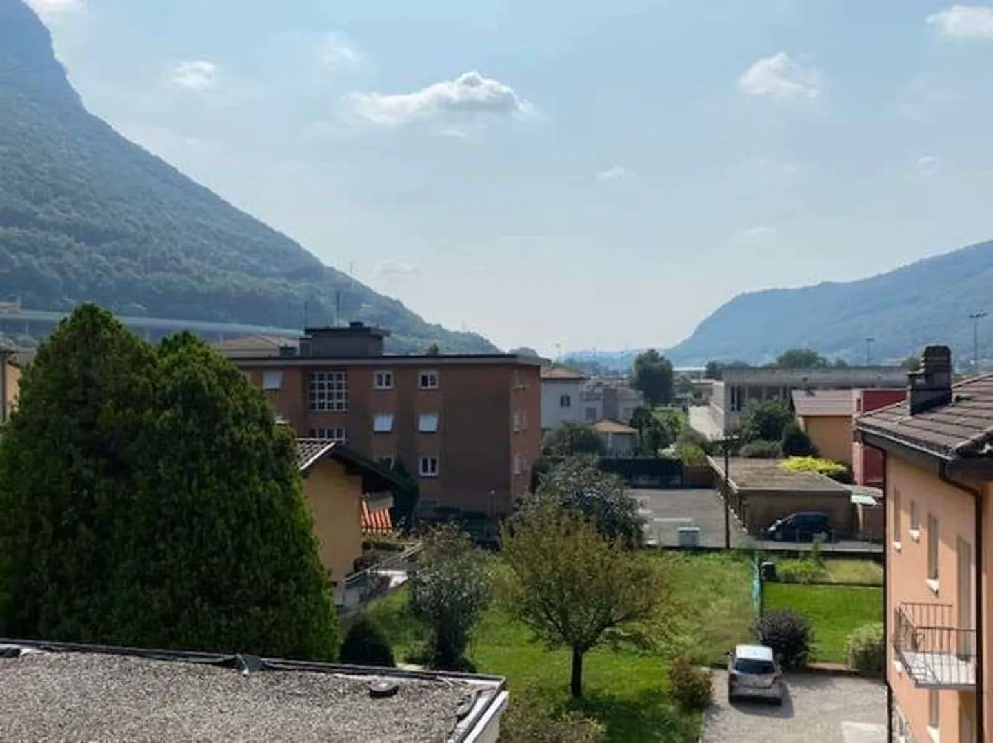Riva S. Vitale - mansarda 2.5 loc con camino e vista panoramica - Foto 1 di 10