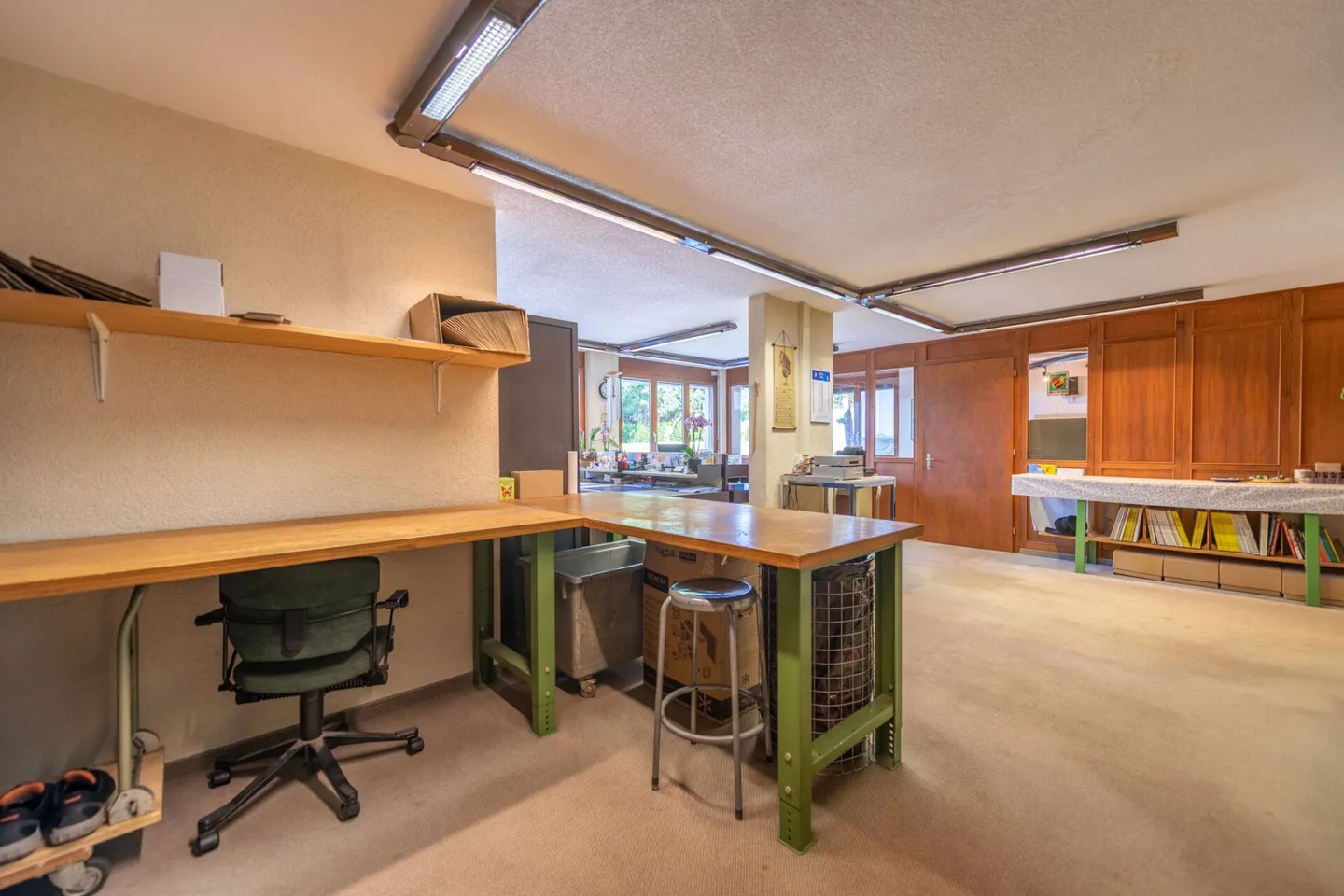 A Manor House Full of Possibilities - Living and Business Under One Roof - Photo 26 of 42
