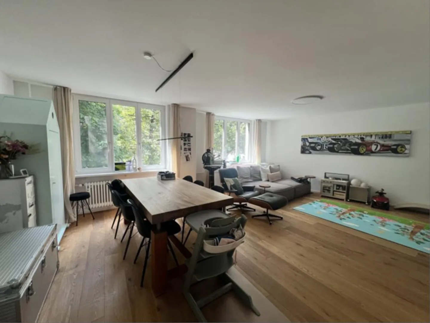 Stylish 4.5-Room Apartment - Photo 2 of 8