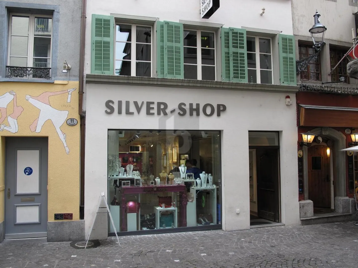 Charmantes Mischgebäude - Foto 2 von 6