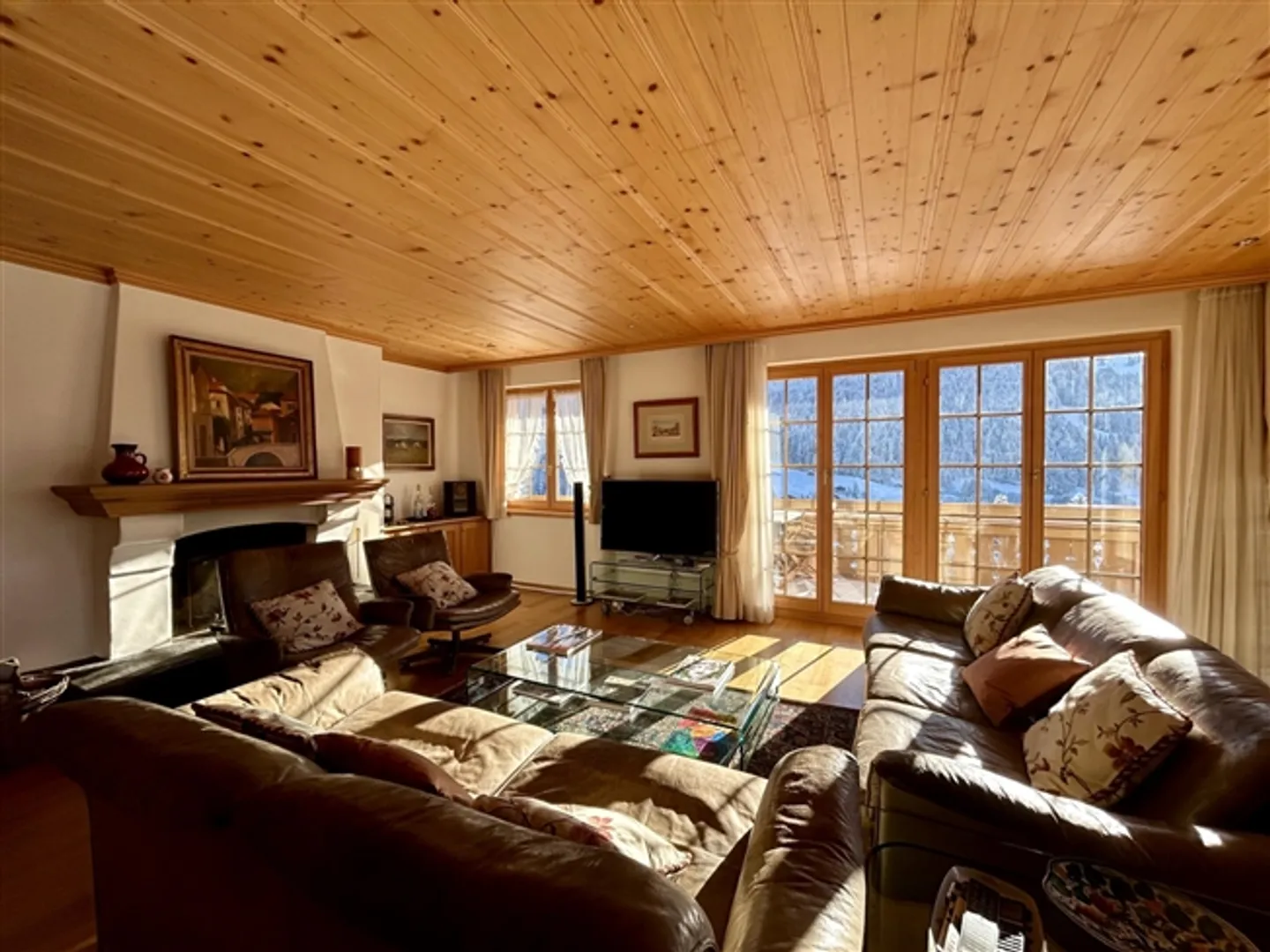 Ampio appartamento di 140 m2 a Rougemont - Foto 2 di 20