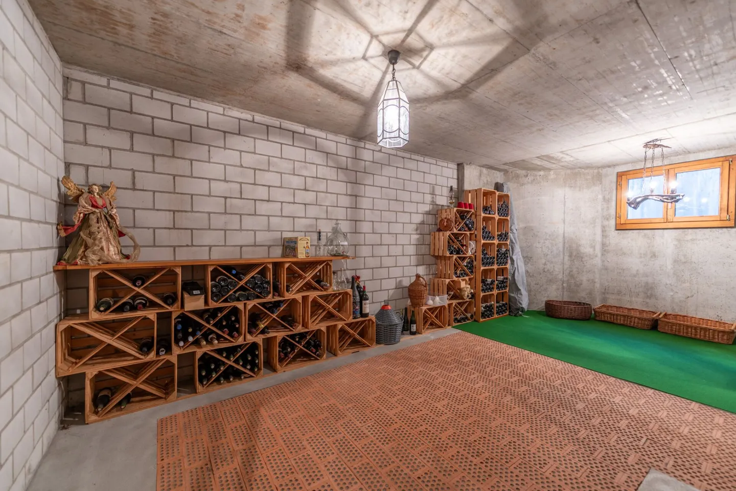 A Manor House Full of Possibilities - Living and Business Under One Roof - Photo 30 of 42
