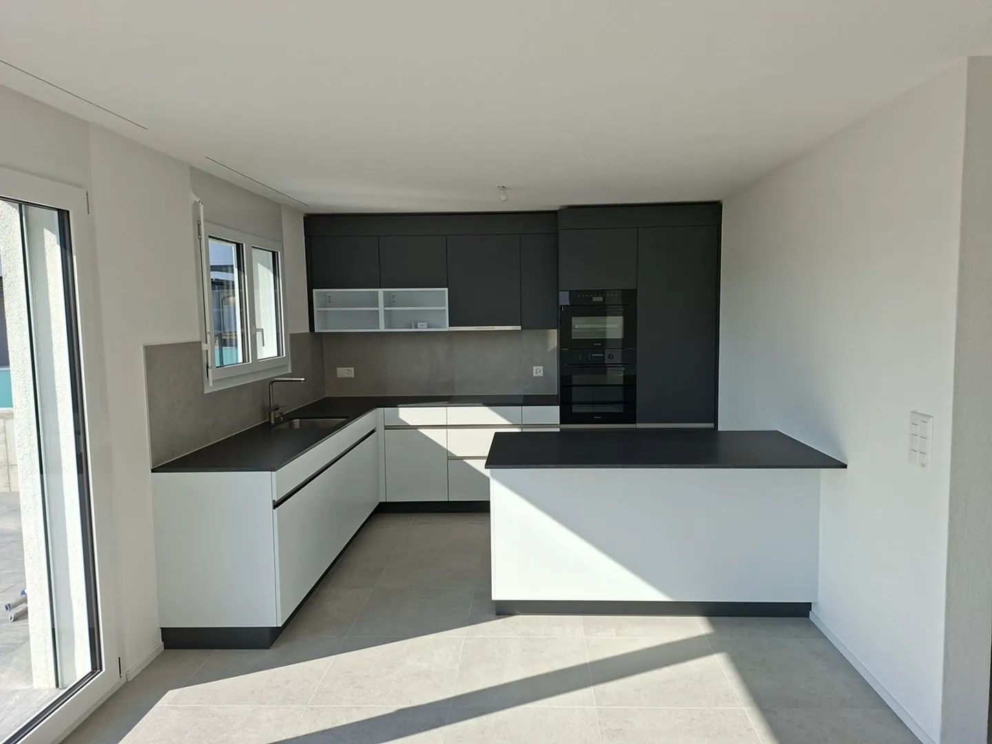 New 4.5 room villa of 115 m2 with 35 m2 studio - Photo 2 of 11