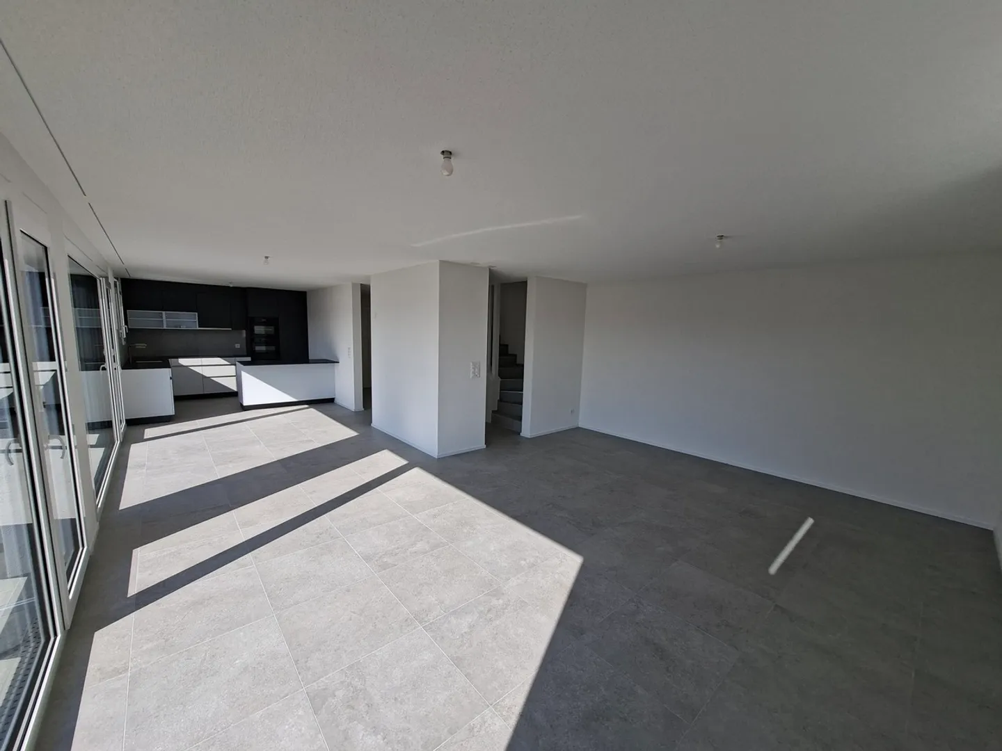 New 4.5 room villa of 115 m2 with 35 m2 studio - Photo 4 of 11