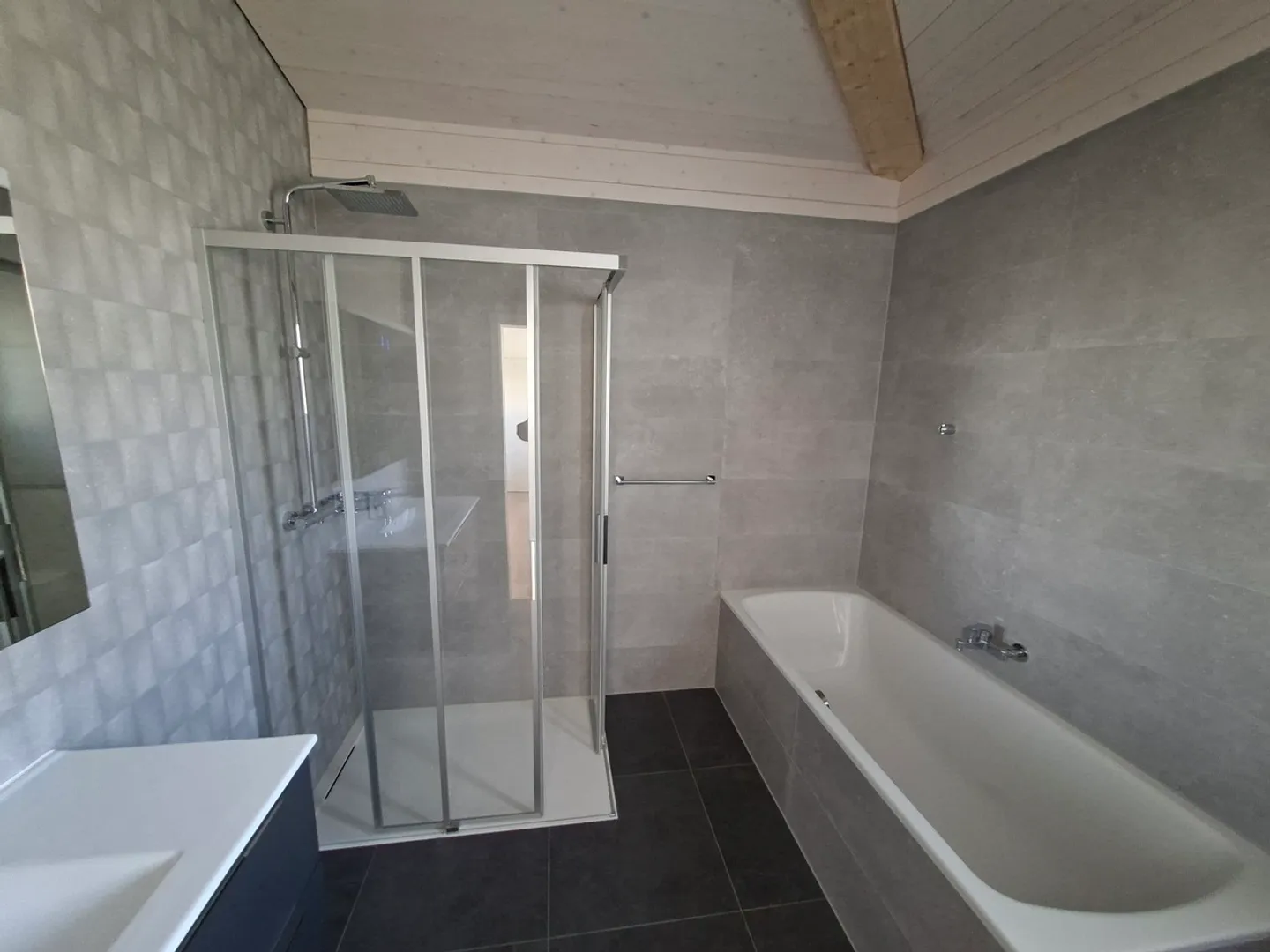 New 4.5 room villa of 115 m2 with 35 m2 studio - Photo 5 of 11