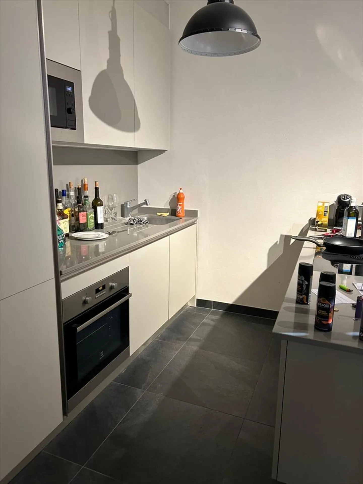 Charmant studio meublé à Les Eaux-Vives - Photo 3 sur 7