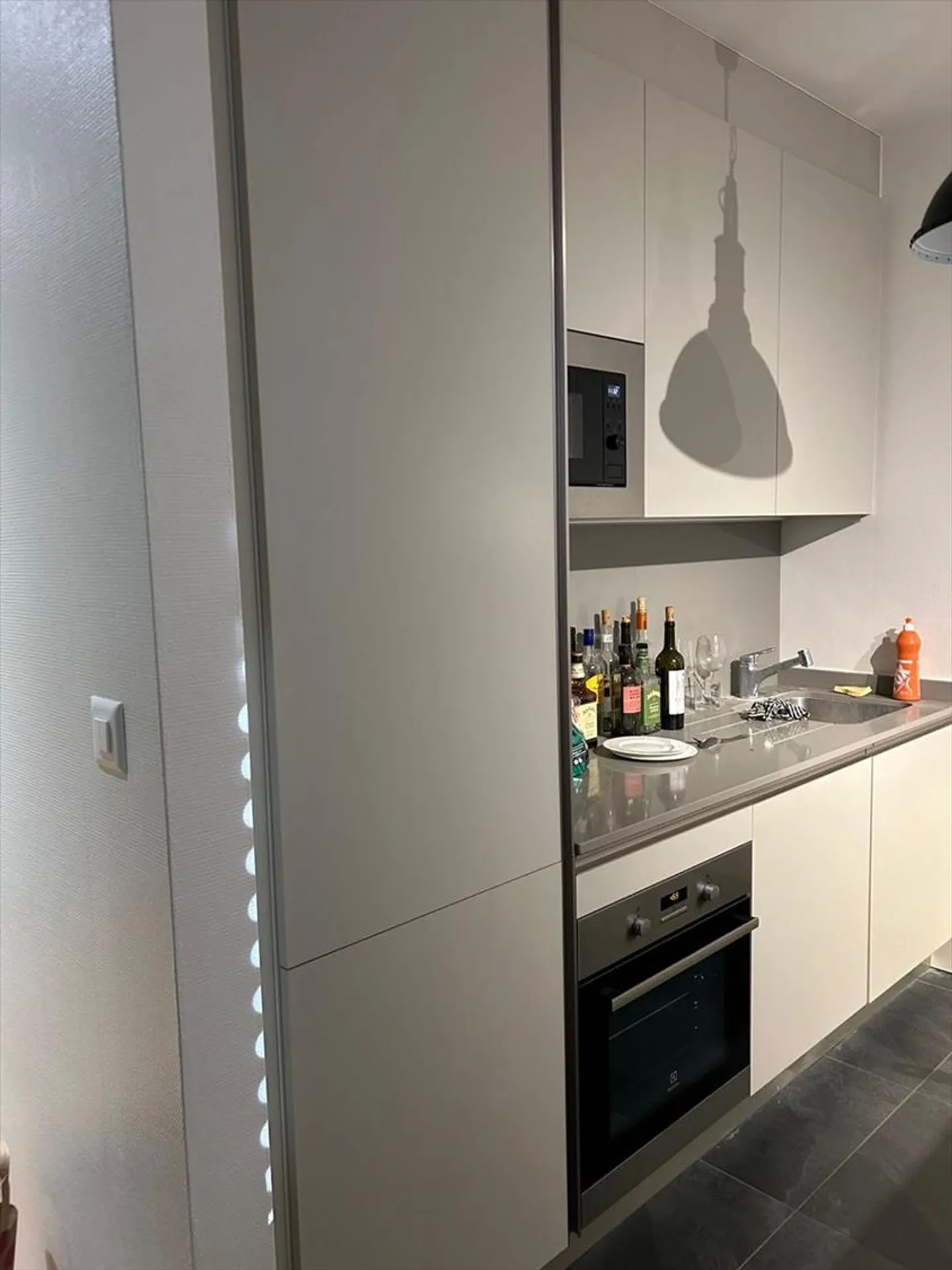 Charmant studio meublé à Les Eaux-Vives - Photo 5 sur 7