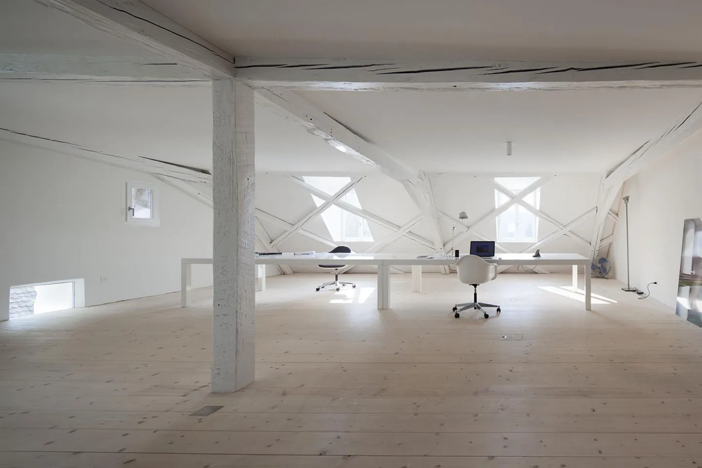 Creative work in the award-winning Atelier K18 - Photo 8 of 10
