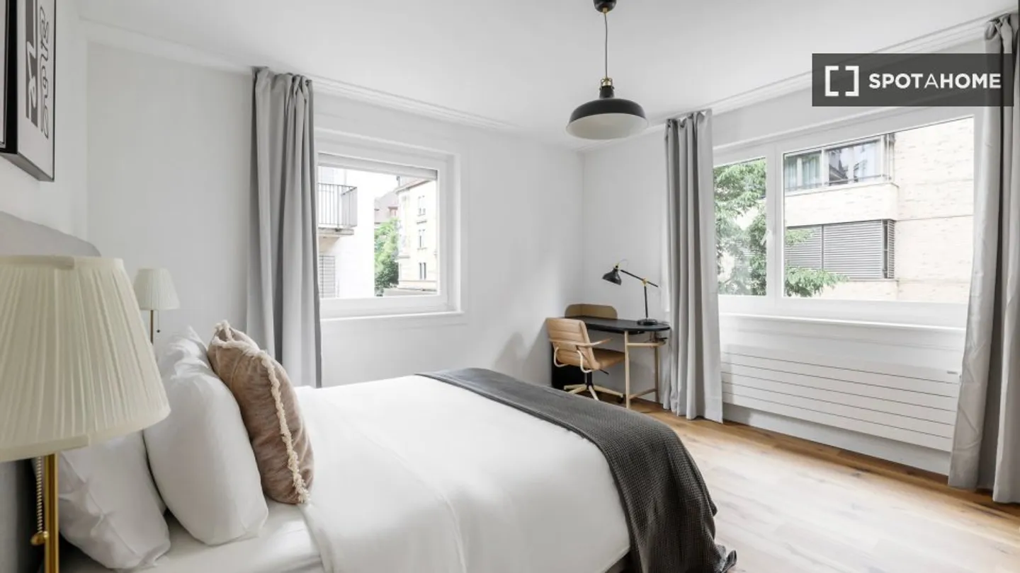 Entdecke, besichtige und miete dein neues Zuhause online mit vollem Vertrauen. - Foto 8 von 16