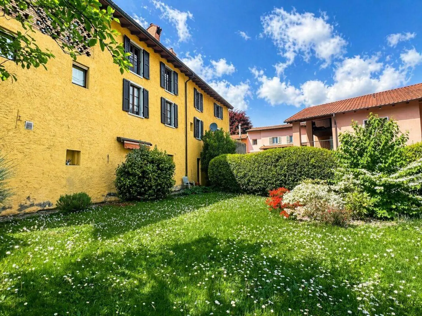 Faszinierendes Haus in Stabio - Foto 3 von 25