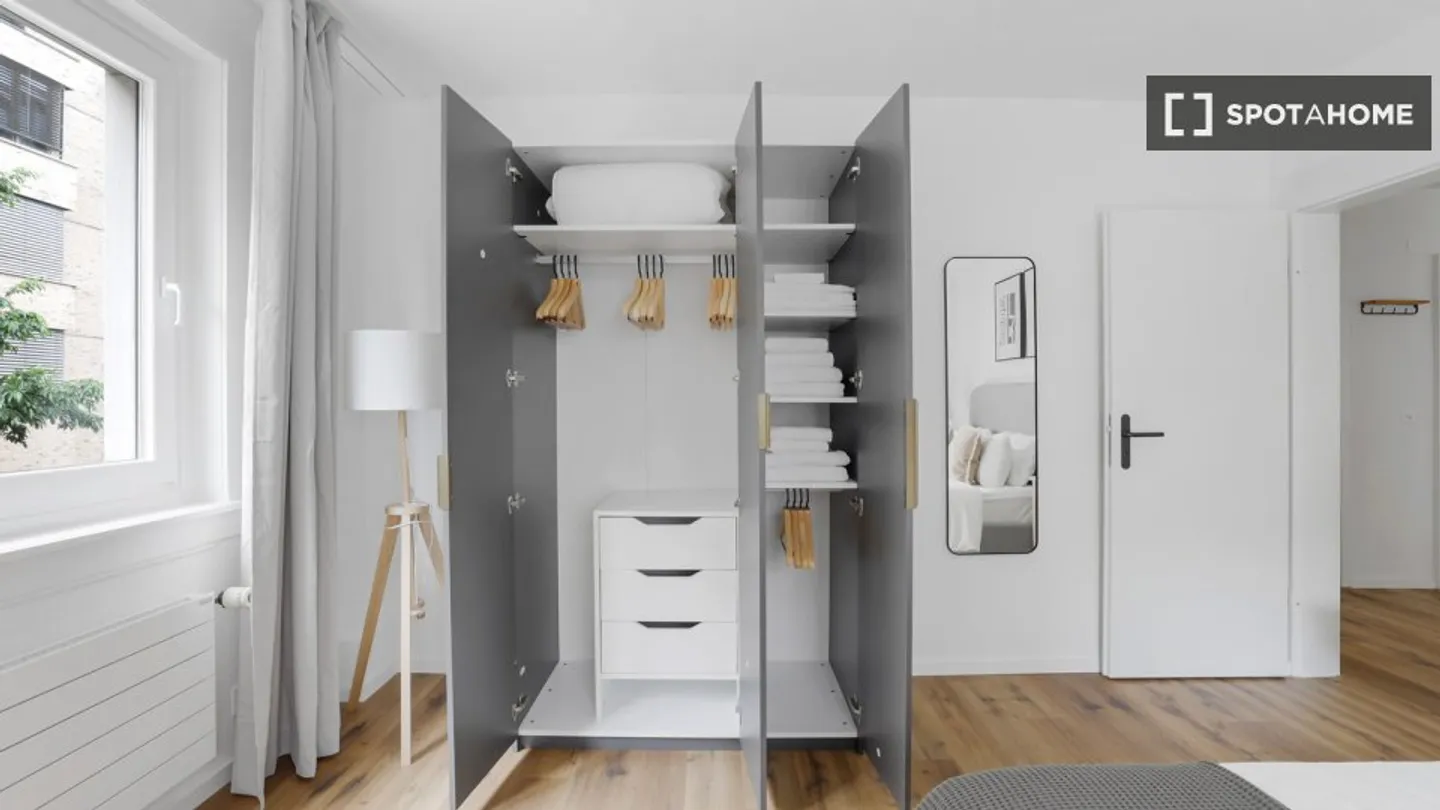 Entdecke, besichtige und miete dein neues Zuhause online mit vollem Vertrauen. - Foto 10 von 16