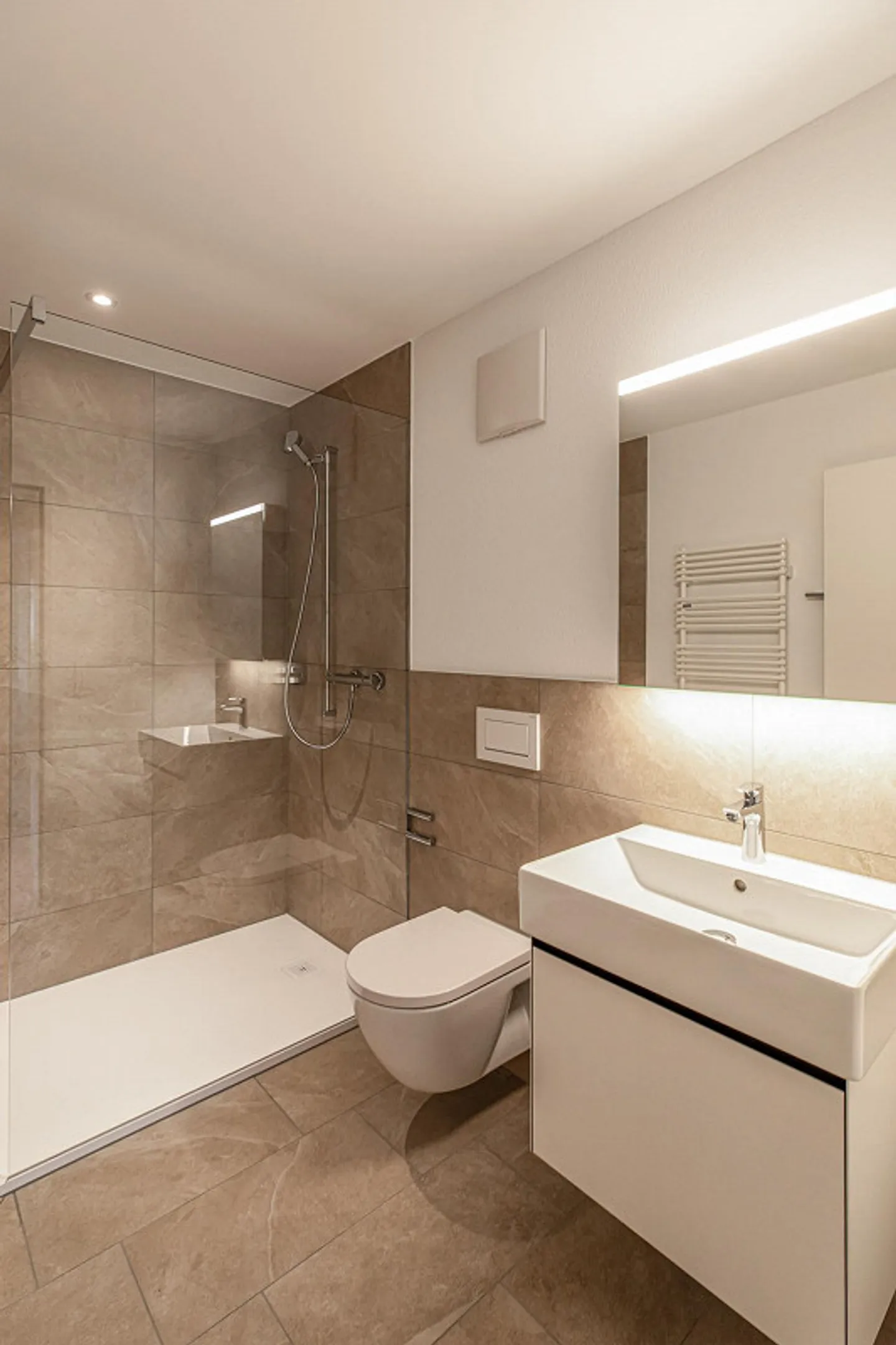 Bellissimo nuovo appartamento di 4.5 stanze - Foto 7 di 9