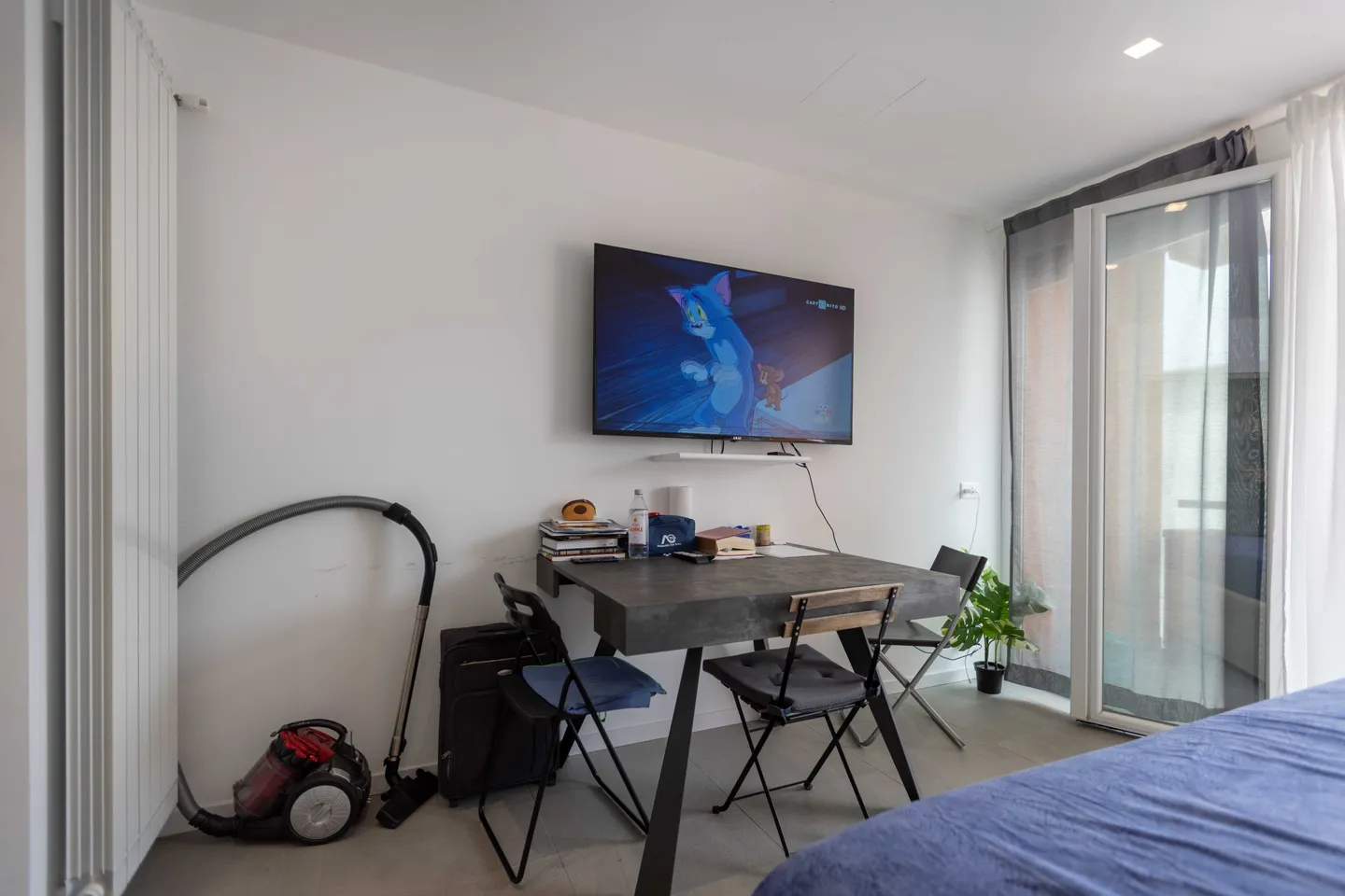 Elegant 1.5 Room Apartment Like New in Lugano Pregassona - Photo 4 of 9