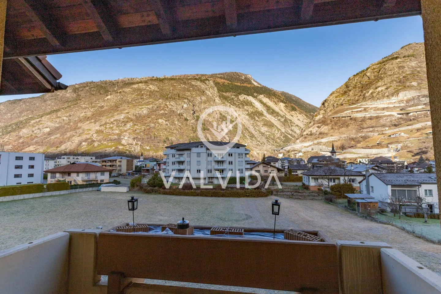 Offerta imperdibile: Appartamento 4.5 locali con 2 balconi, garage e WC per gli ospiti - Foto 11 di 12