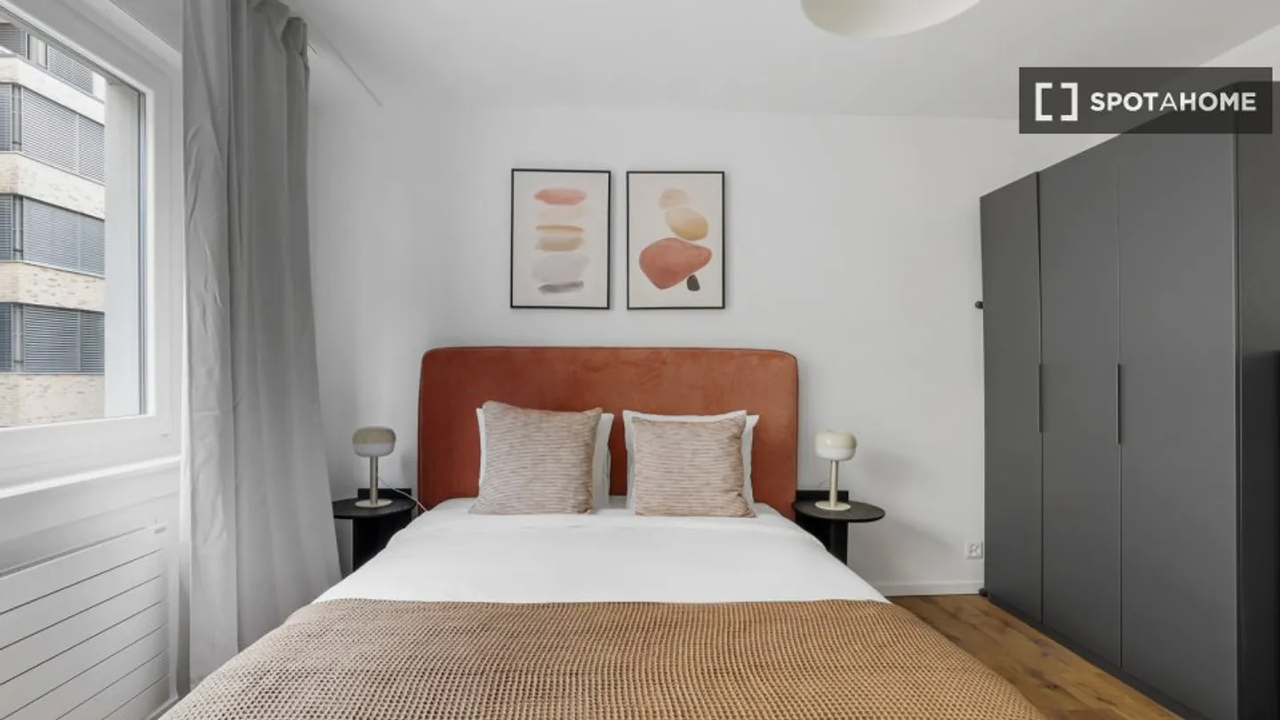 Entdecke, besichtige und miete dein neues Zuhause online mit vollem Vertrauen. - Foto 13 von 16