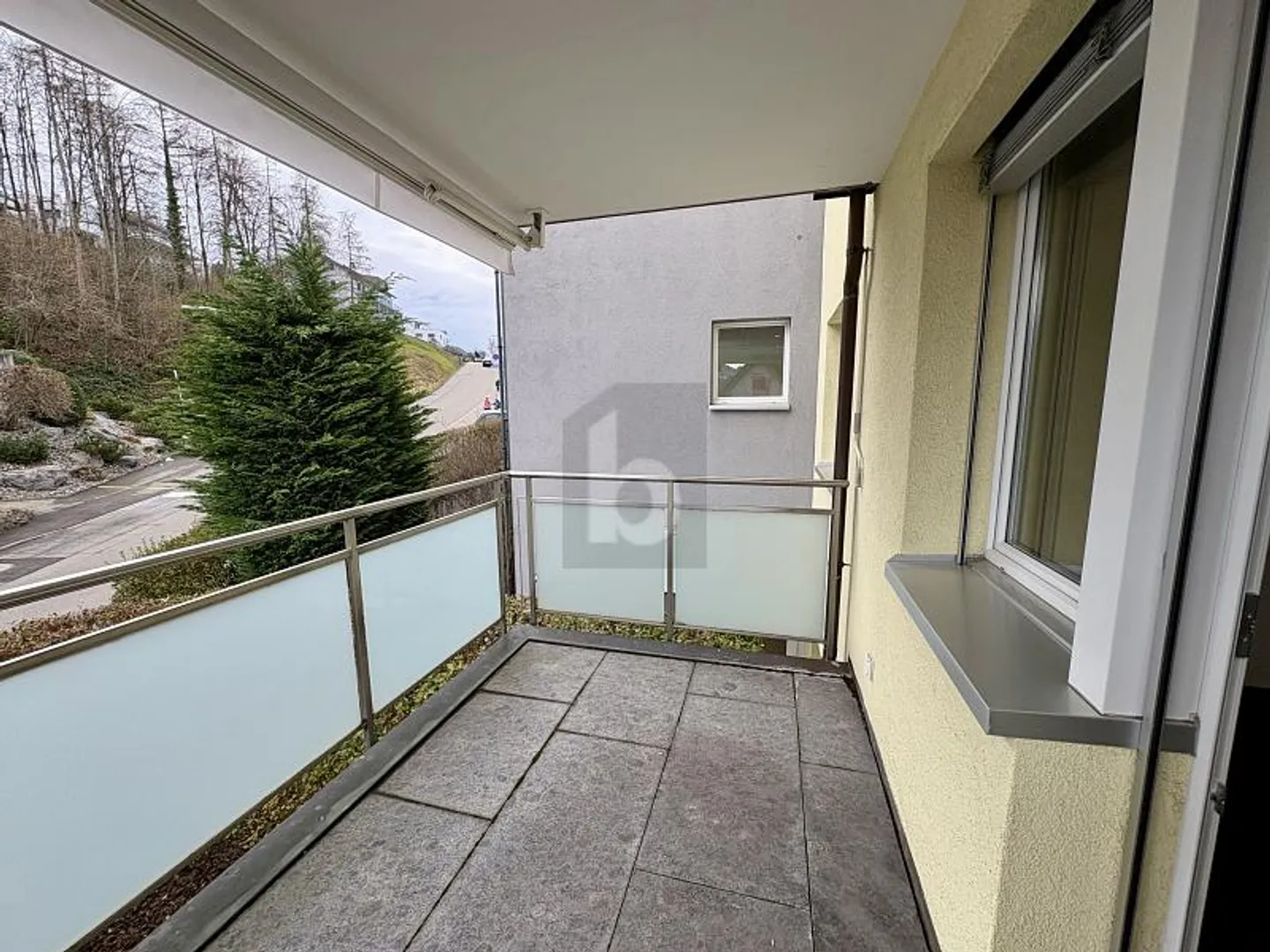 CENTRAL LOCATION WITH WONDERFUL VIEW - Photo 2 of 6