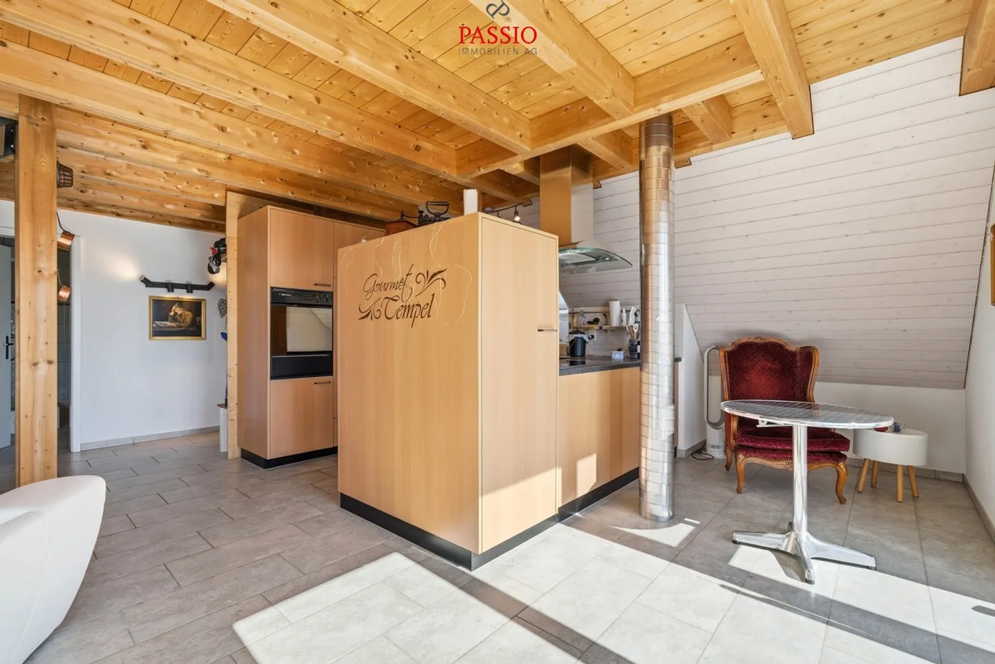 Spacious 3.5-room duplex apartment with a view of greenery - Photo 4 of 14