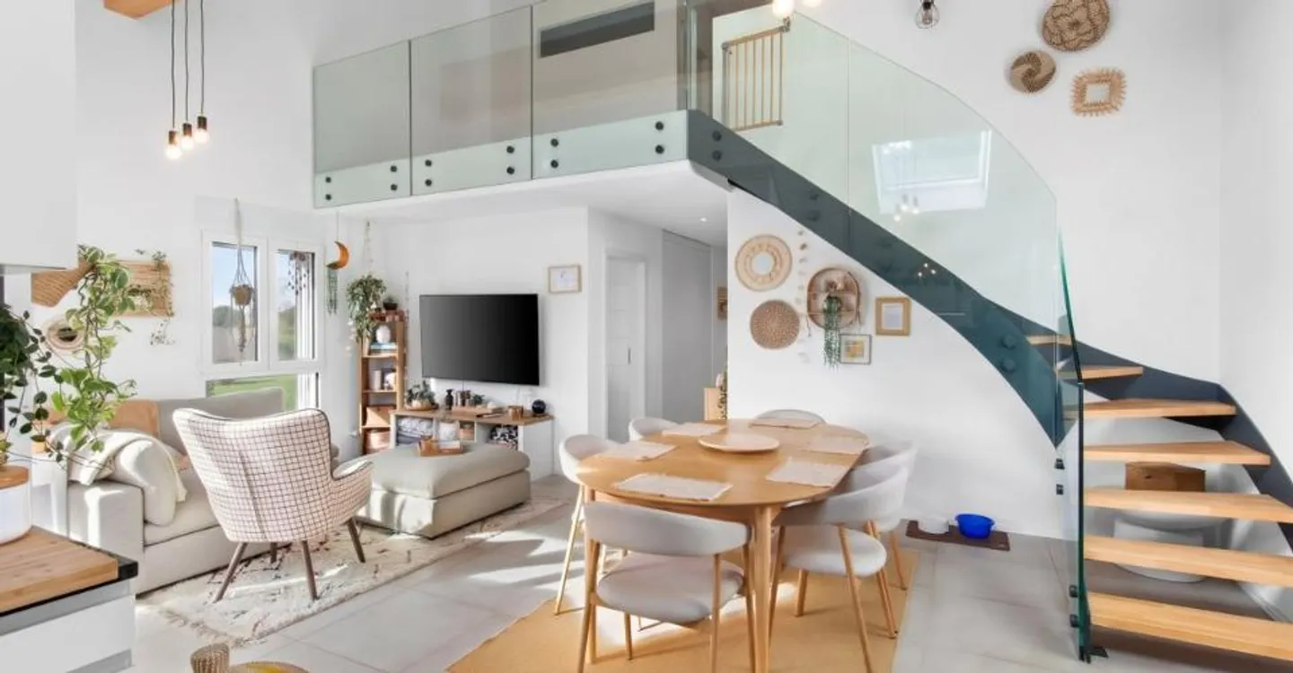 Penthouse Duplex, Brightness and Calm in a 2023 Building - Photo 9 of 12